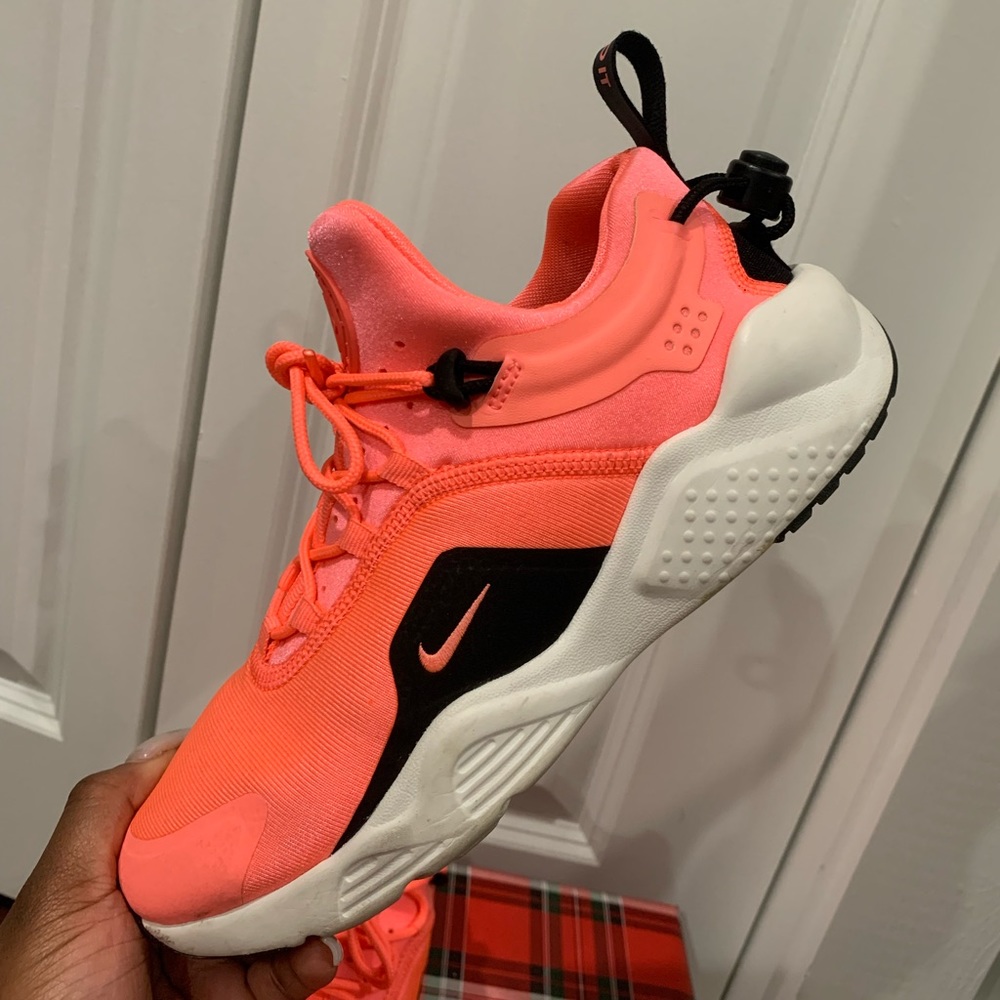 NIKE air huarache sneakers